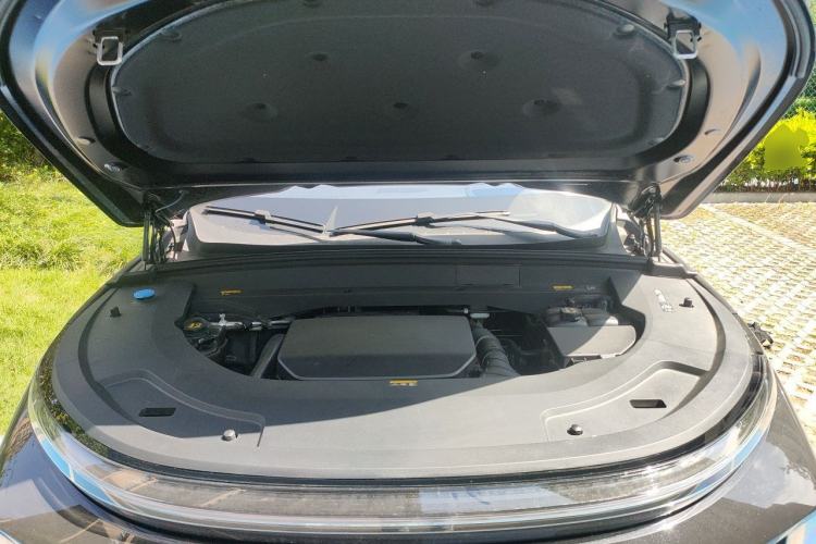 Used Li Auto L7 2025 Ultra Smart Refreshed Edition Engine Bay
