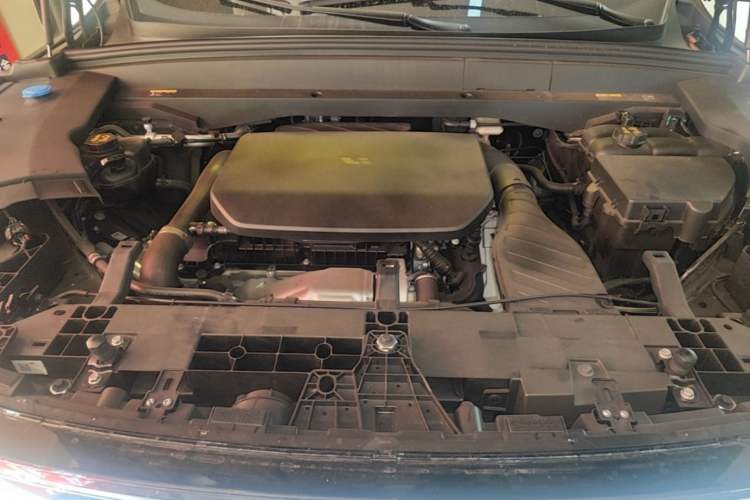 Used Li Auto L7 2025 Ultra Smart Refreshed Edition Engine Bay