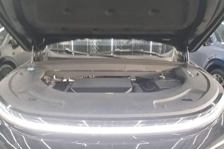 Used Li Auto L7 2025 Max Smart Refresh Edition Engine Bay