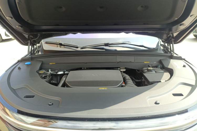 Used Li Auto L7 2025 Max Smart Refresh Edition Engine Bay