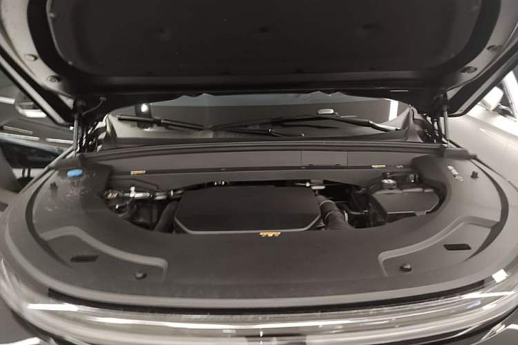 Used Li Auto L7 2025 Max Smart Refresh Edition Engine Bay