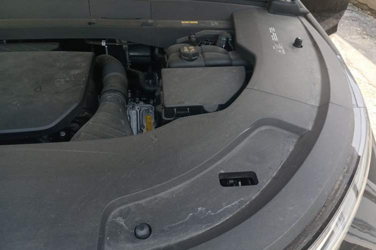 Used Li Auto L7 2025 Pro Smart Refresh Edition Engine Bay Left