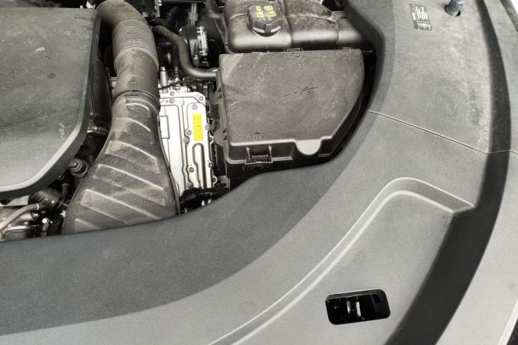 Used Li Auto L7 2025 Pro Smart Refresh Edition Engine Bay Left