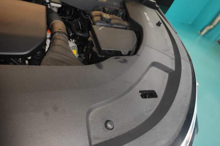 Used Li Auto L7 2025 Max Smart Refresh Edition Engine Bay Left