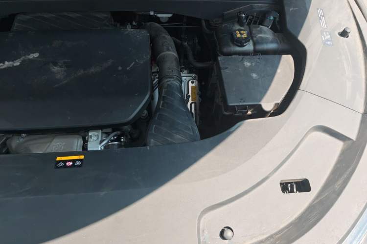 Used Li Auto L7 2025 Max Smart Refresh Edition Engine Bay Left