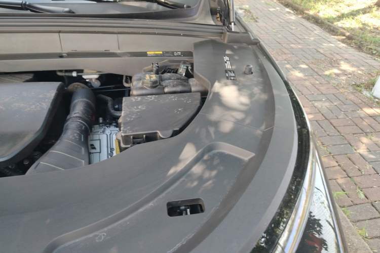 Used Li Auto L7 2025 Max Smart Refresh Edition Engine Bay Left