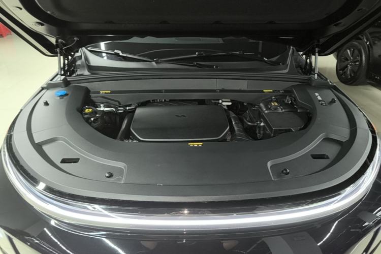 Used Li Auto L7 2025 Max Smart Refresh Edition Engine Bay