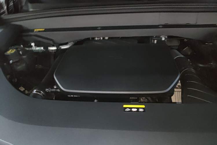 Used Li Auto L7 2025 Pro Smart Refresh Edition Engine Bay