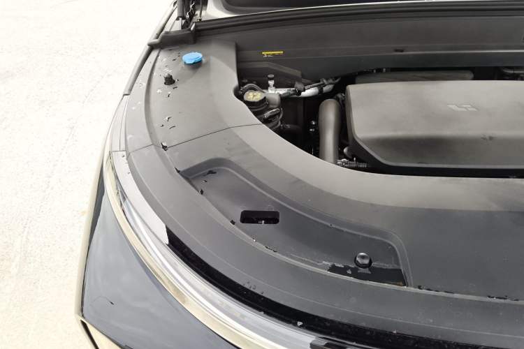Used Li Auto L7 2025 Max Smart Refresh Edition Engine Bay Right