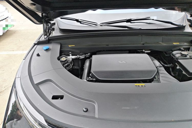 Used Li Auto L7 2025 Max Smart Refresh Edition Engine Bay Right
