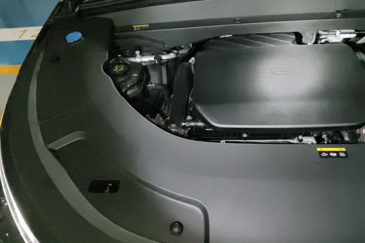 Used Li Auto L7 2025 Max Smart Refresh Edition Engine Bay Right