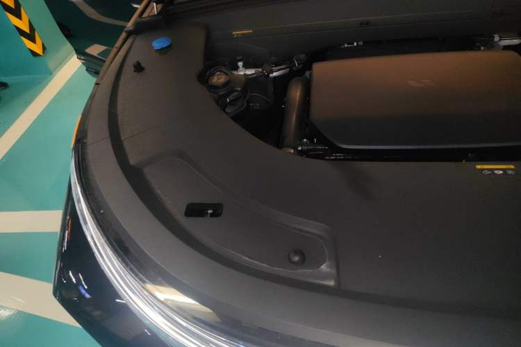 Used Li Auto L7 2025 Max Smart Refresh Edition Engine Bay Right