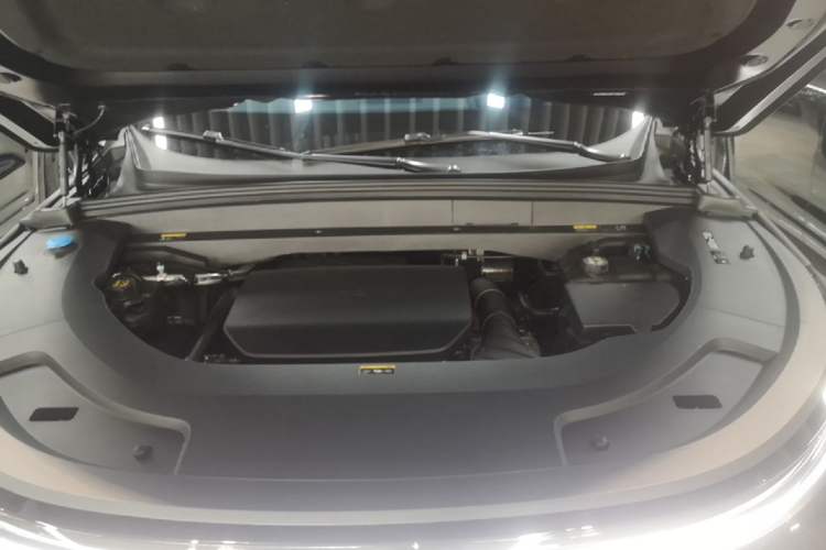 Used Li Auto L7 2025 Pro Smart Refresh Edition Engine Bay