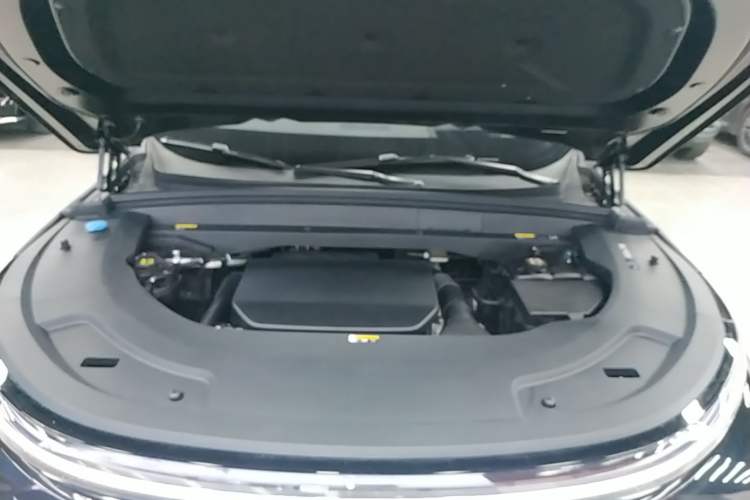 Used Li Auto L7 2025 Max Smart Refresh Edition Engine Bay