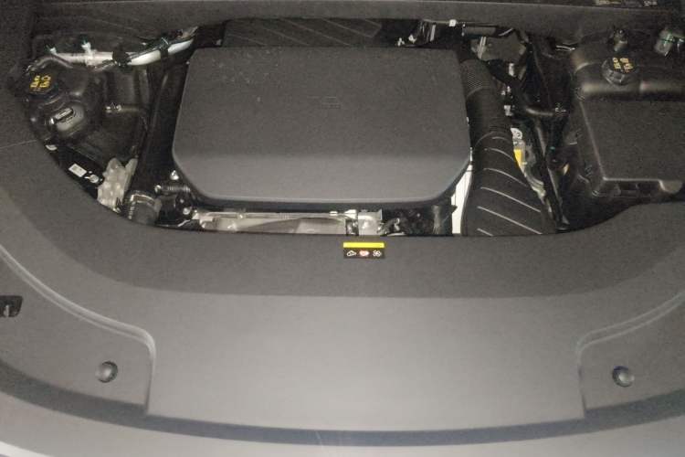 Used Li Auto L7 2025 Pro Smart Refresh Edition Engine Bay