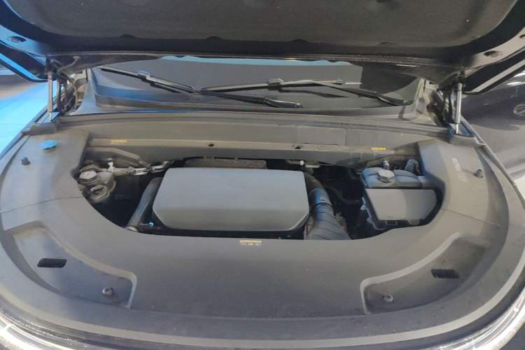 Used Li Auto L7 2025 Max Smart Refresh Edition Engine Bay