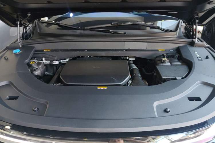 Used Li Auto L7 2025 Max Smart Refresh Edition Engine Bay