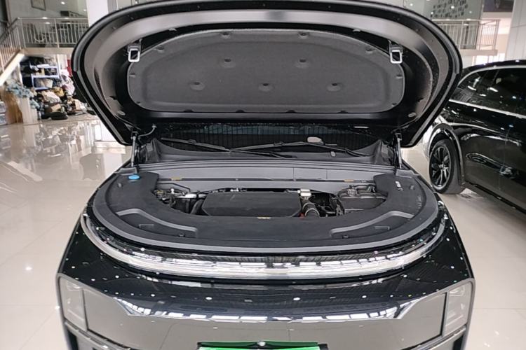 Used Li Auto L7 2025 Ultra Smart Refreshed Edition Engine Bay