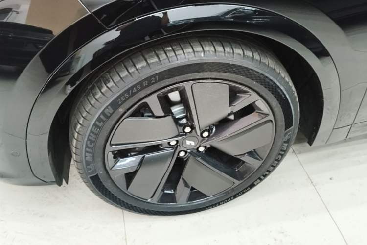 Used Li Auto L7 2025 Ultra Smart Refreshed Edition Exterior 4