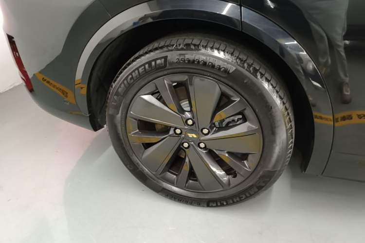 Used Li Auto L7 2025 Pro Smart Refresh Edition Exterior 5