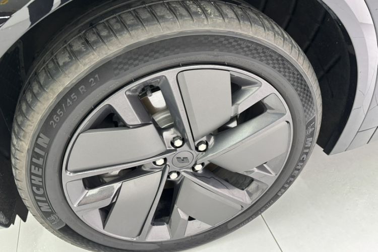 Used Li Auto L7 2025 Max Smart Refresh Edition Exterior 8