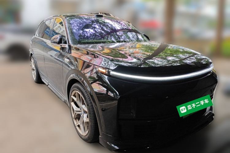 Used Li Auto L7 2025 Max Smart Refresh Edition Front Right 45 Deg