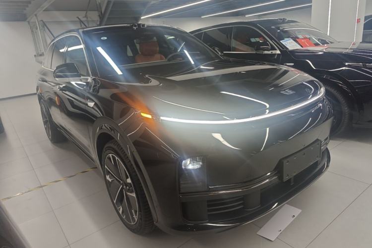 Used Li Auto L7 2025 Ultra Smart Refreshed Edition Front Right 45 Deg