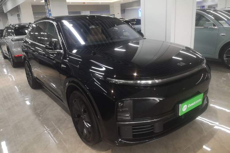 Used Li Auto L7 2025 Max Smart Refresh Edition Front Right 45 Deg