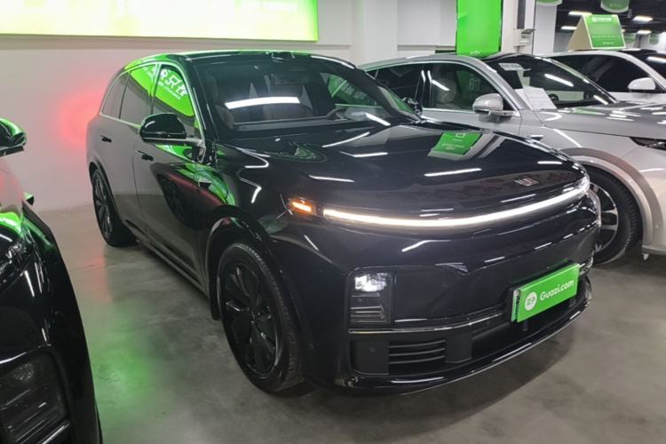 Used Li Auto L7 2025 Max Smart Refresh Edition Front Right 45 Deg