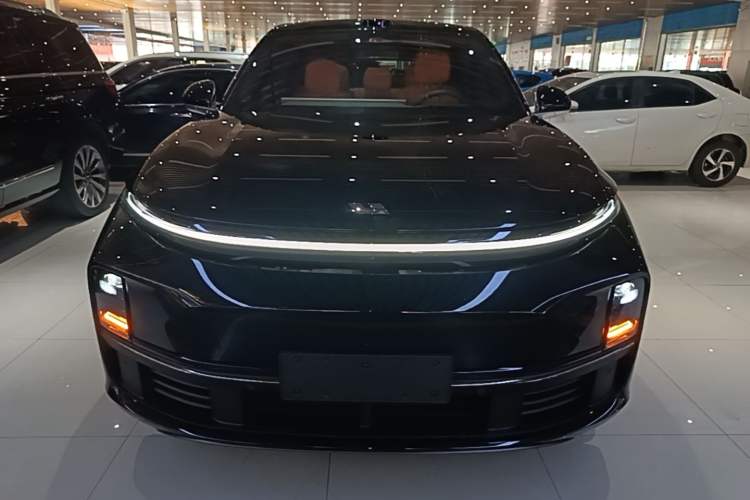 Used Li Auto L7 2025 Pro Smart Refresh Edition Front