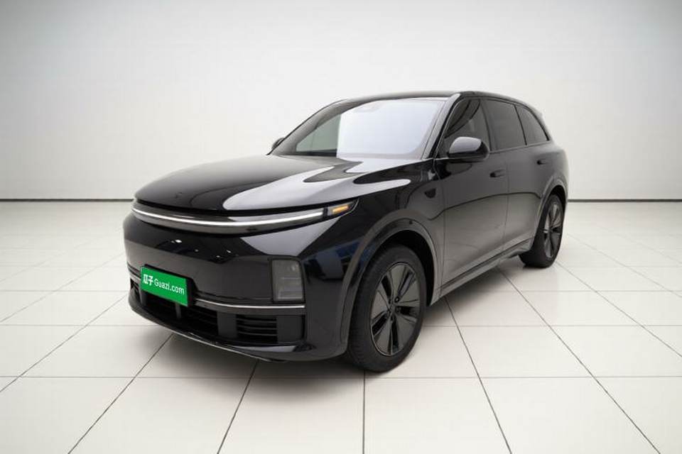 Li Auto L7 2025