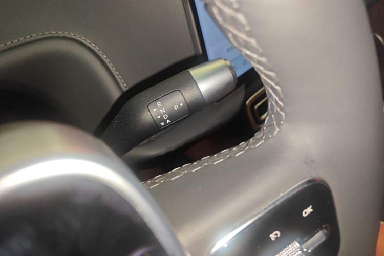 Used Li Auto L7 2025 Ultra Smart Refreshed Edition Gear Lever