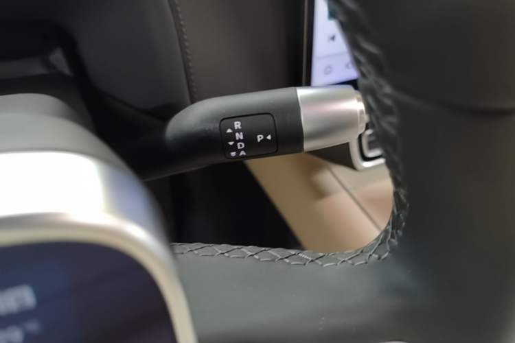 Used Li Auto L7 2025 Pro Smart Refresh Edition Gear Lever