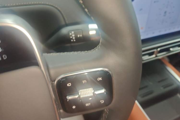 Used Li Auto L7 2025 Ultra Smart Refreshed Edition Gear Lever
