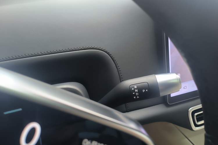 Used Li Auto L7 2025 Ultra Smart Refreshed Edition Gear Lever
