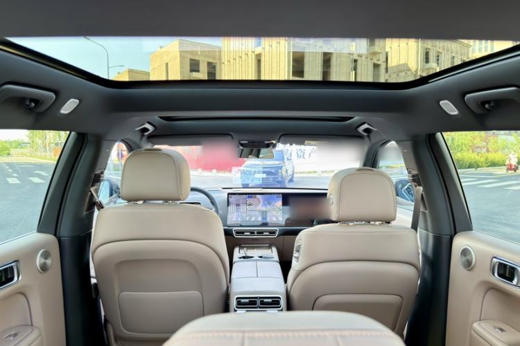 Used Li Auto L7 2025 Pro Smart Refresh Edition Interior 1