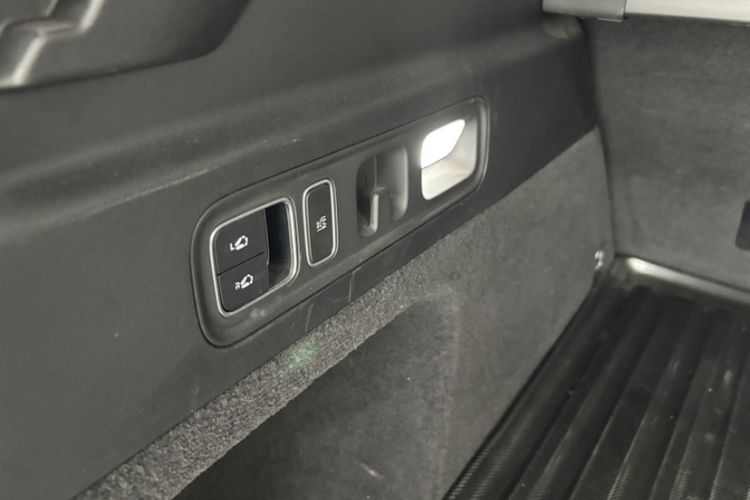 Used Li Auto L7 2025 Max Smart Refresh Edition Interior 10