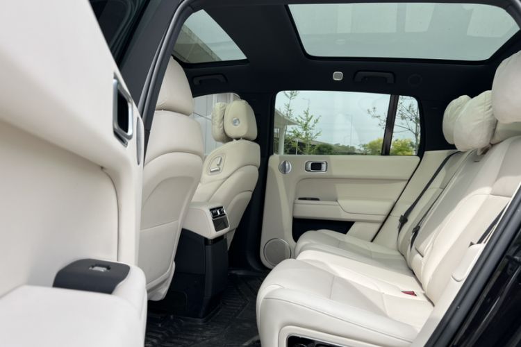 Used Li Auto L7 2025 Max Smart Refresh Edition Interior 2