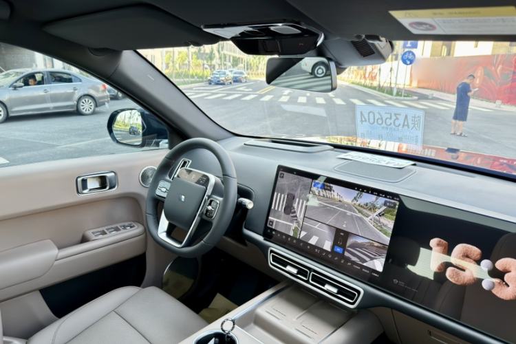 Used Li Auto L7 2025 Pro Smart Refresh Edition Interior 3