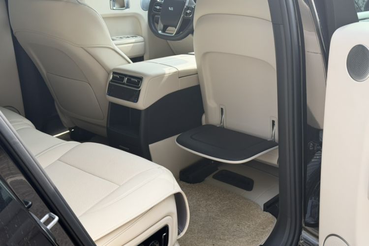 Used Li Auto L7 2025 Pro Smart Refresh Edition Interior 4