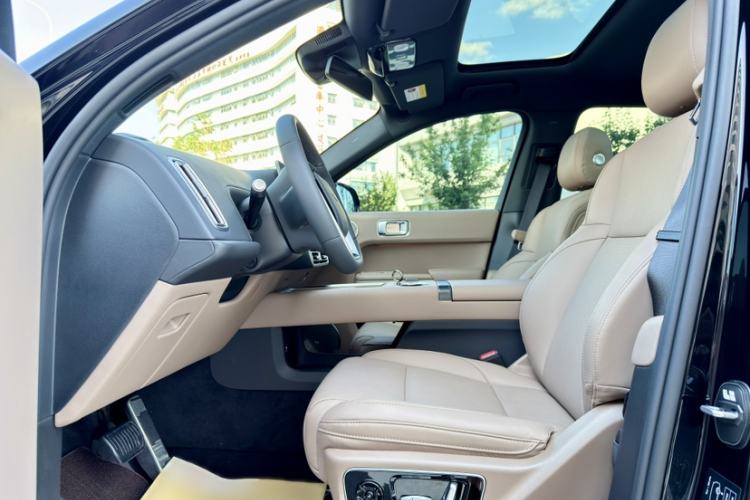 Used Li Auto L7 2025 Pro Smart Refresh Edition Interior 5