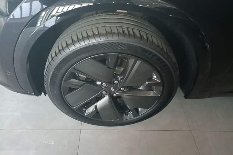 Used Li Auto L7 2025 Max Smart Refresh Edition Left Front Wheel Hub