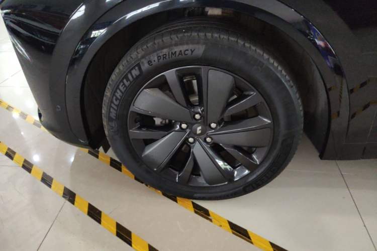 Used Li Auto L7 2025 Max Smart Refresh Edition Left Front Wheel Hub