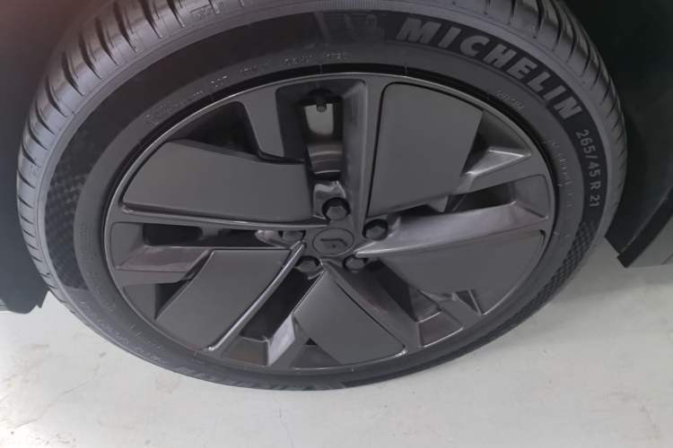 Used Li Auto L7 2025 Max Smart Refresh Edition Left Front Wheel Hub