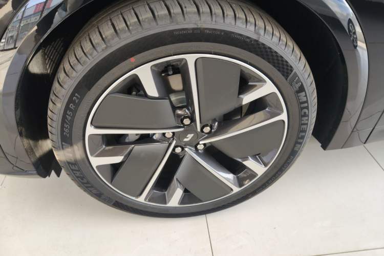 Used Li Auto L7 2025 Ultra Smart Refreshed Edition Left Front Wheel Hub