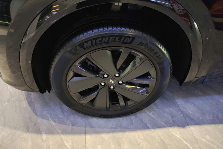 Used Li Auto L7 2025 Max Smart Refresh Edition Left Front Wheel Hub