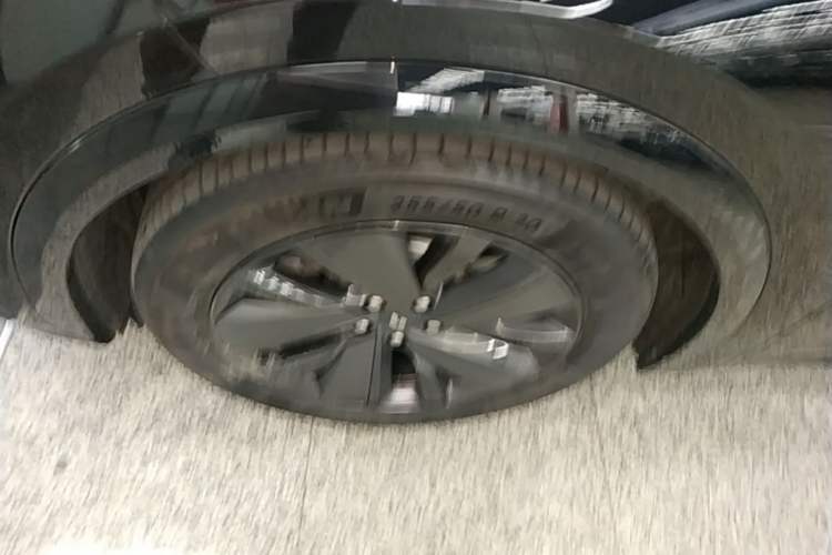 Used Li Auto L7 2025 Max Smart Refresh Edition Left Front Wheel Hub