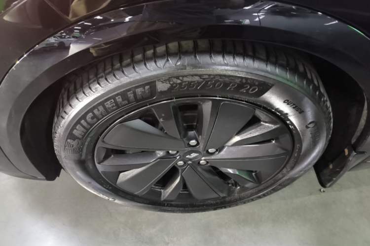 Used Li Auto L7 2025 Max Smart Refresh Edition Left Front Wheel Hub