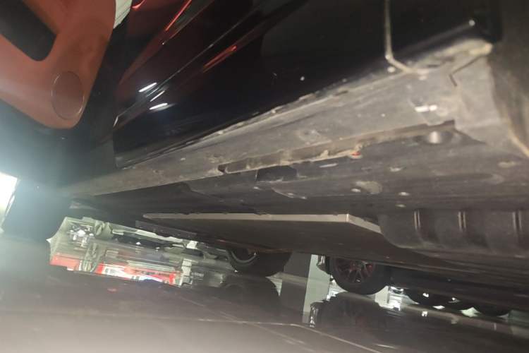 Used Li Auto L7 2025 Ultra Smart Refreshed Edition Left Side Sill