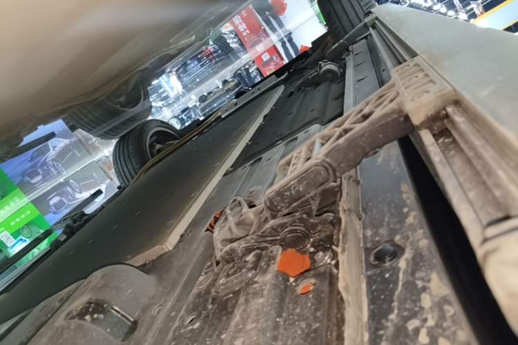Used Li Auto L7 2025 Ultra Smart Refreshed Edition Left Side Sill
